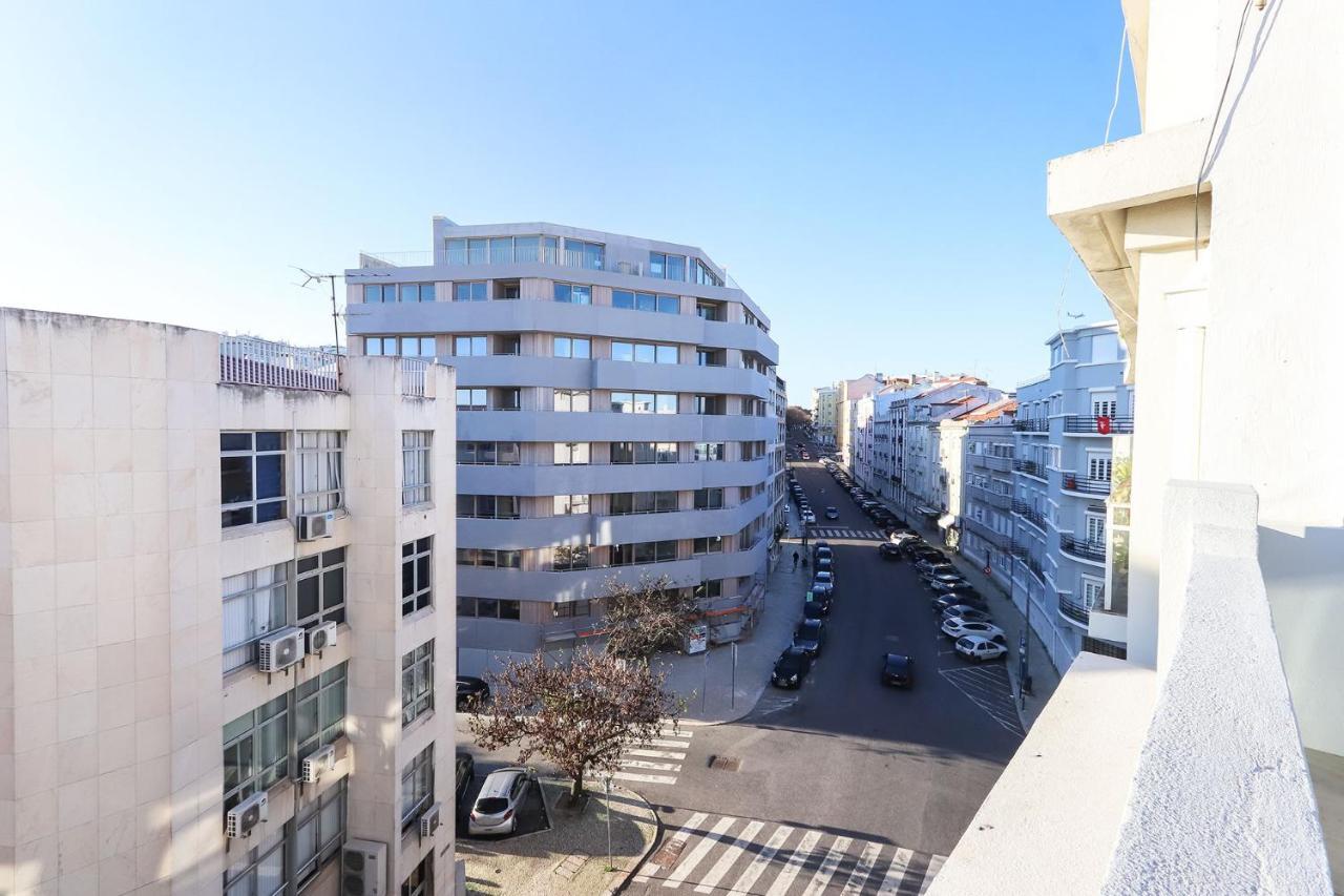 Apartament Marques De Pombal Duplex With Terrace By Homing Lizbona Zewnętrze zdjęcie